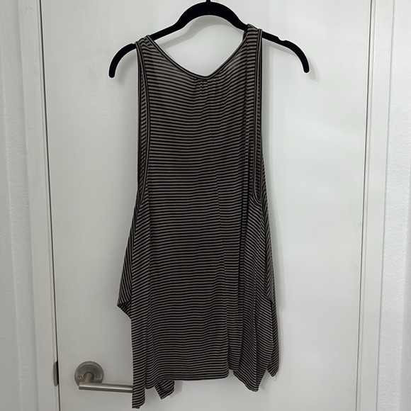 Striped Tank - Picture 3 of 3